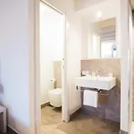 Maison Du Port 42 Bed and breakfast Saint-Tropez